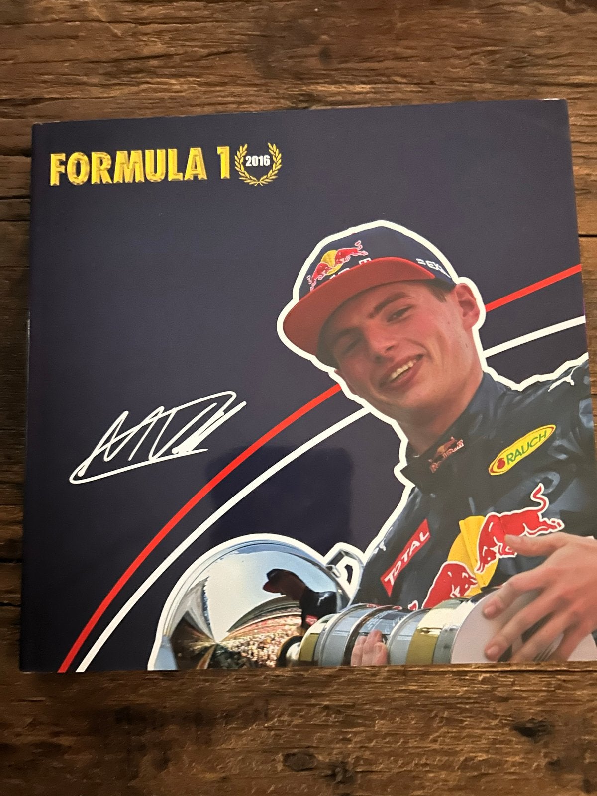 Max Verstappen Jaarboek 2016 - Gesigneerd, Ophalen of Verzenden, Zo goed als nieuw
