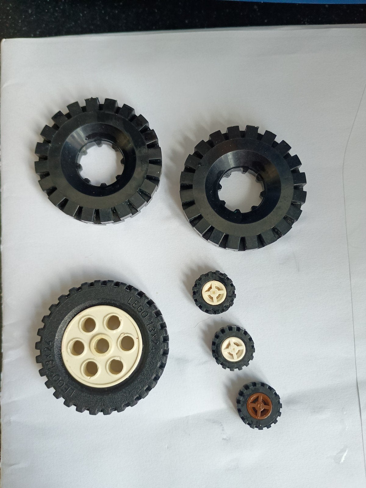 LEGO wielen en banden - diverse maten, Ophalen of Verzenden, Gebruikt, Accessoire, Lego