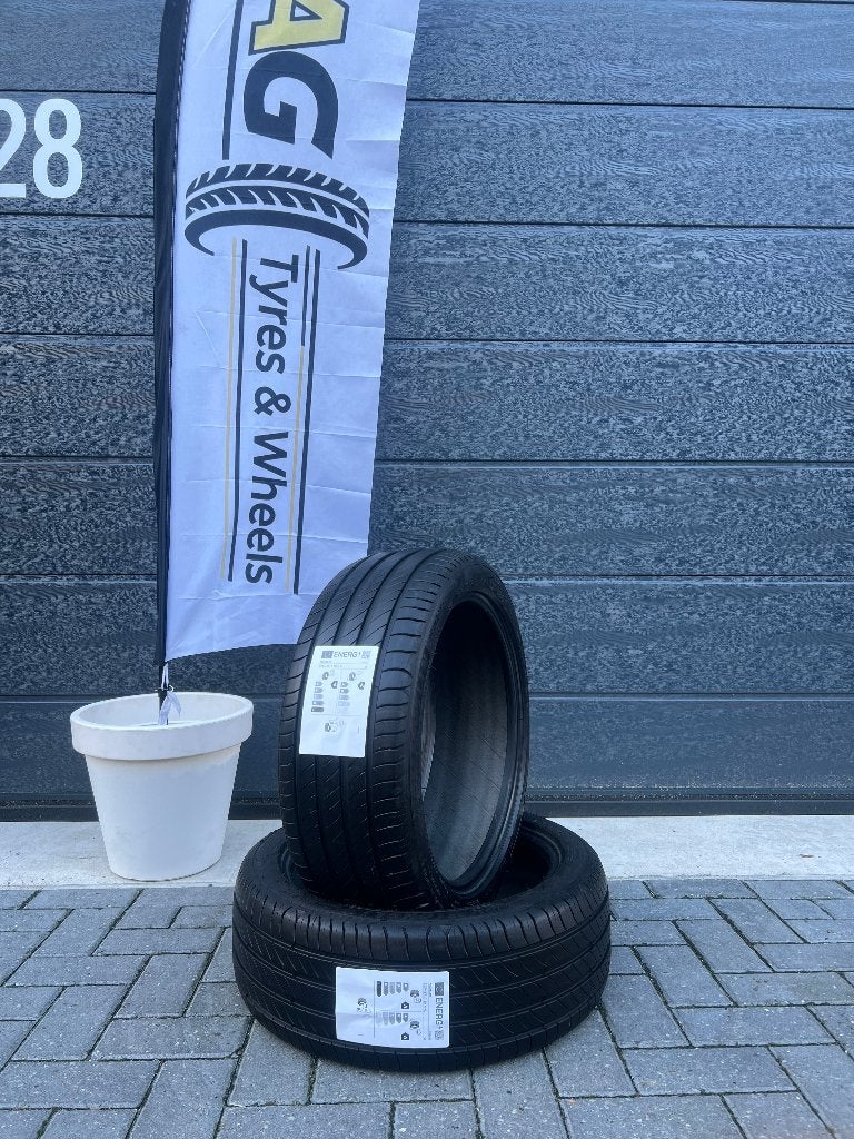 2x 205/45R17 88H XL Michelin Primacy4, Auto-onderdelen, Nieuw, 17 inch, Band(en), Personenwagen