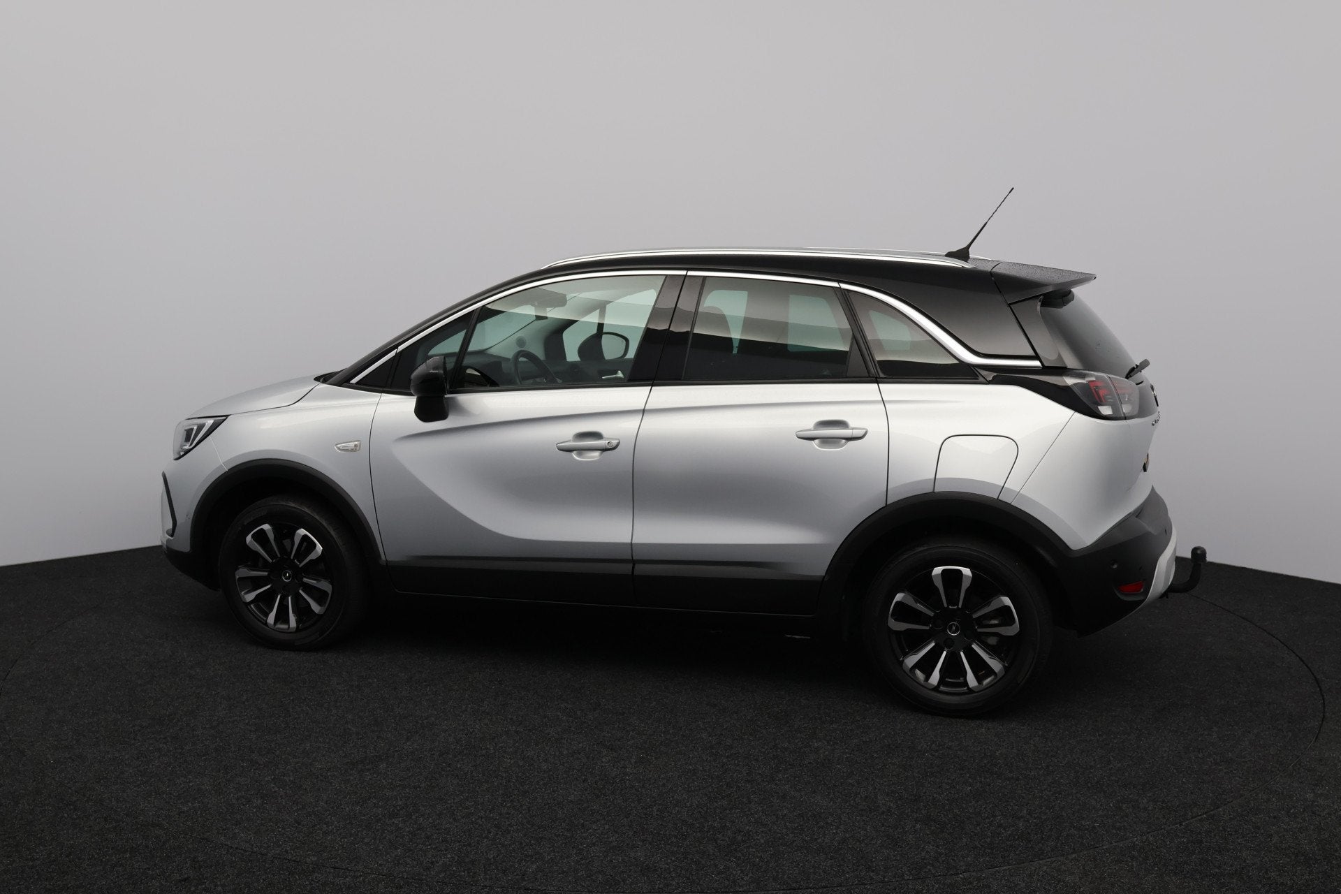 Opel Crossland 1.2 Turbo Level 4/ Two-Tone/ Trekhaak/ 16'' L, Auto's, Gebruikt, 1199 cc, Bedrijf, Handgeschakeld