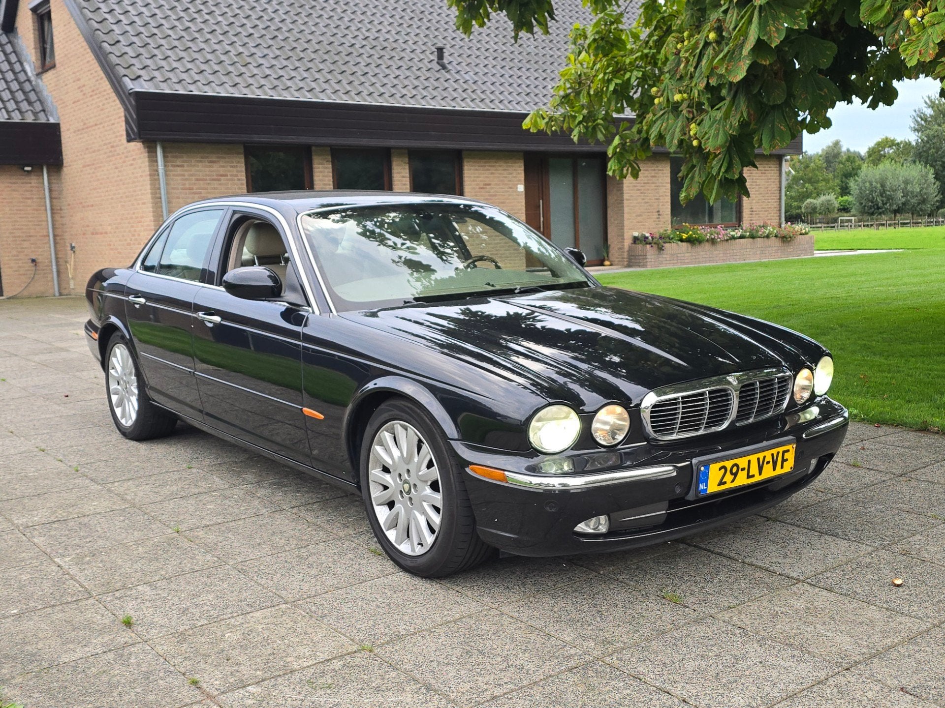 Jaguar XJ 3.5 V8 Executive Youngtimer |Leer |Memory |Nap |Au, Automaat, Achterwielaandrijving, Gebruikt, 8 cilinders