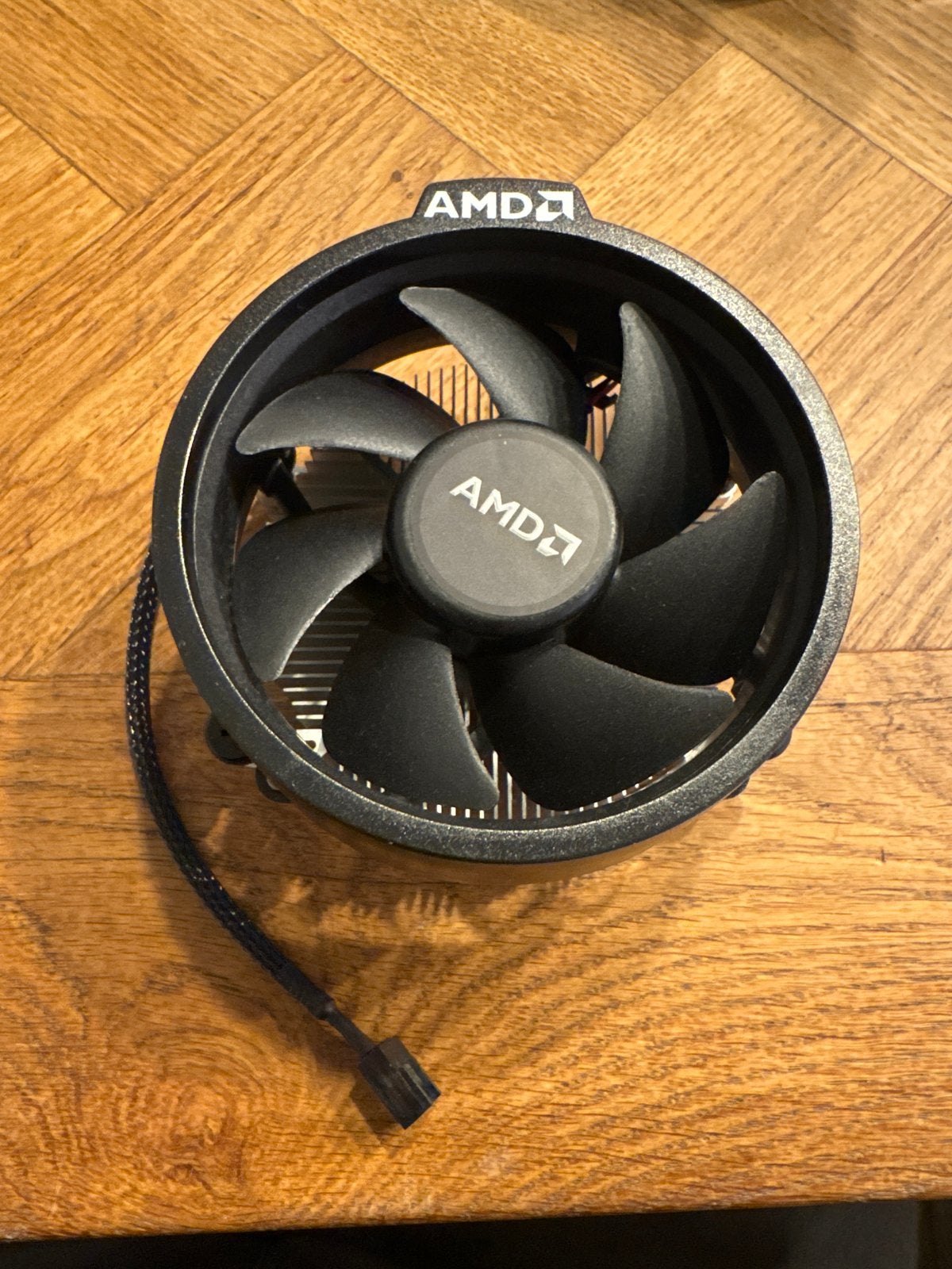 AMD Wraith Stealth CPU Koeler - in doos, Computers en Software, Computerkoelers, Ophalen of Verzenden, Nieuw, Luchtkoeling