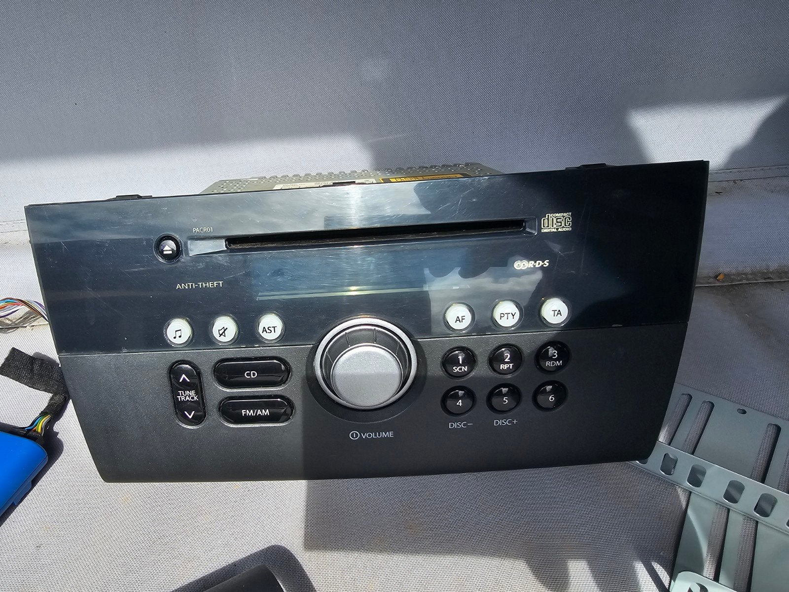 Suzuki Swift (2007) originele autoradio + Dension USB/BT, Auto diversen, Autoradio's, Ophalen of Verzenden, Gebruikt