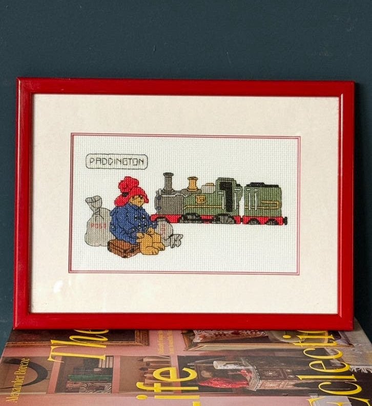 Lief vintage ingelijst borduurwerk van Beertje Paddington, Ophalen of Verzenden