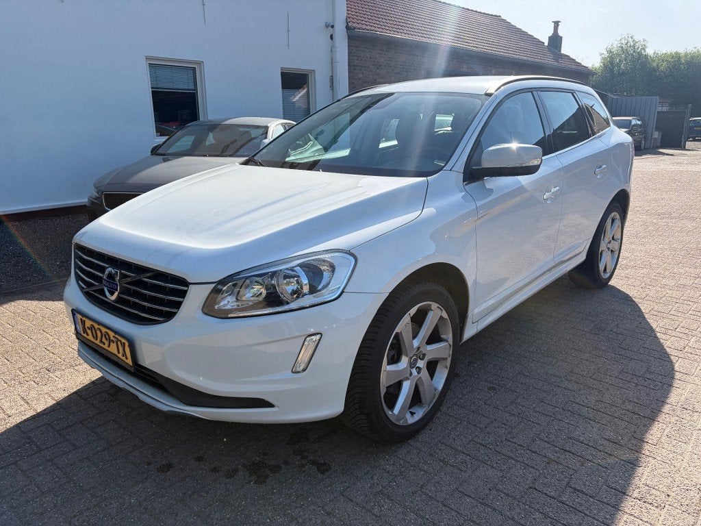 Volvo XC60 T5 Momentum Stoelverwarming Trekhaak, Euro 5, 4 cilinders, Wit, XC60