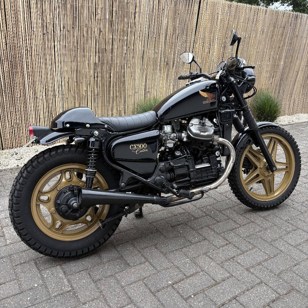 CX500 scrambler, Motoren, Cardan-aandrijving, 2 cilinders, Motorrijbewijs A, Meer dan 35 kW
