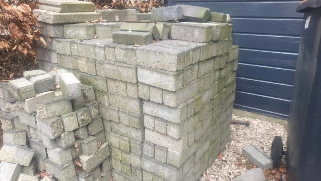 Gratis straatstenen, Tuin en Terras, Tegels en Klinkers, Ophalen, Gebruikt, Klinkers, 5 tot 10 m²