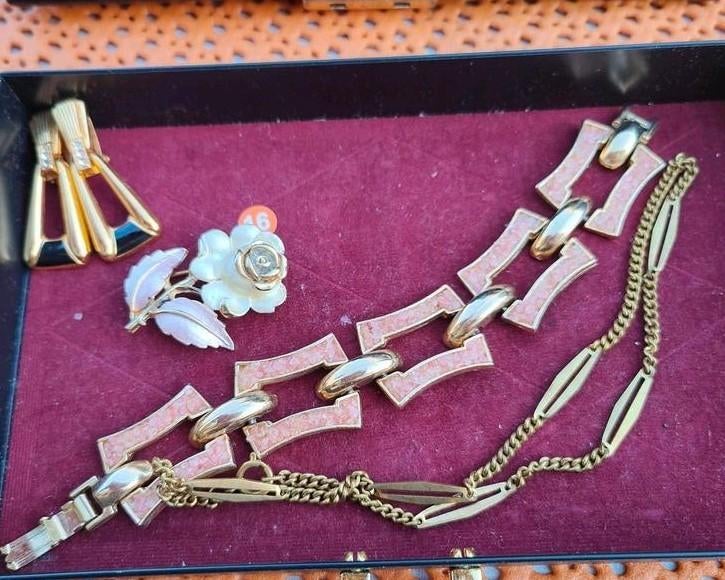 16. Vintage sieradenset: ketting, broche en oorclips, Sieraden, Tassen en Uiterlijk, Antieke sieraden, Ophalen of Verzenden, Overige materialen
