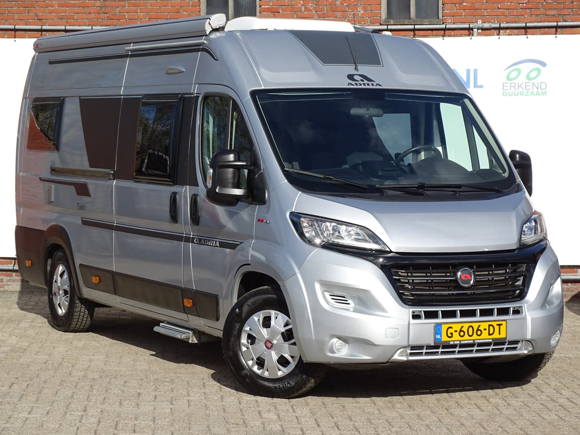Adria TWIN 640 SLB C14|Lengte Bedden|Camera|Luifel|Bearlock|, Bedrijf, Diesel, Adria, Verkoop@autodoorten.nl