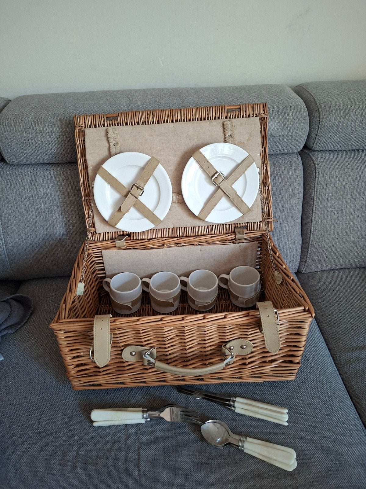 nieuw rieten picknickmand, Ophalen, Nieuw