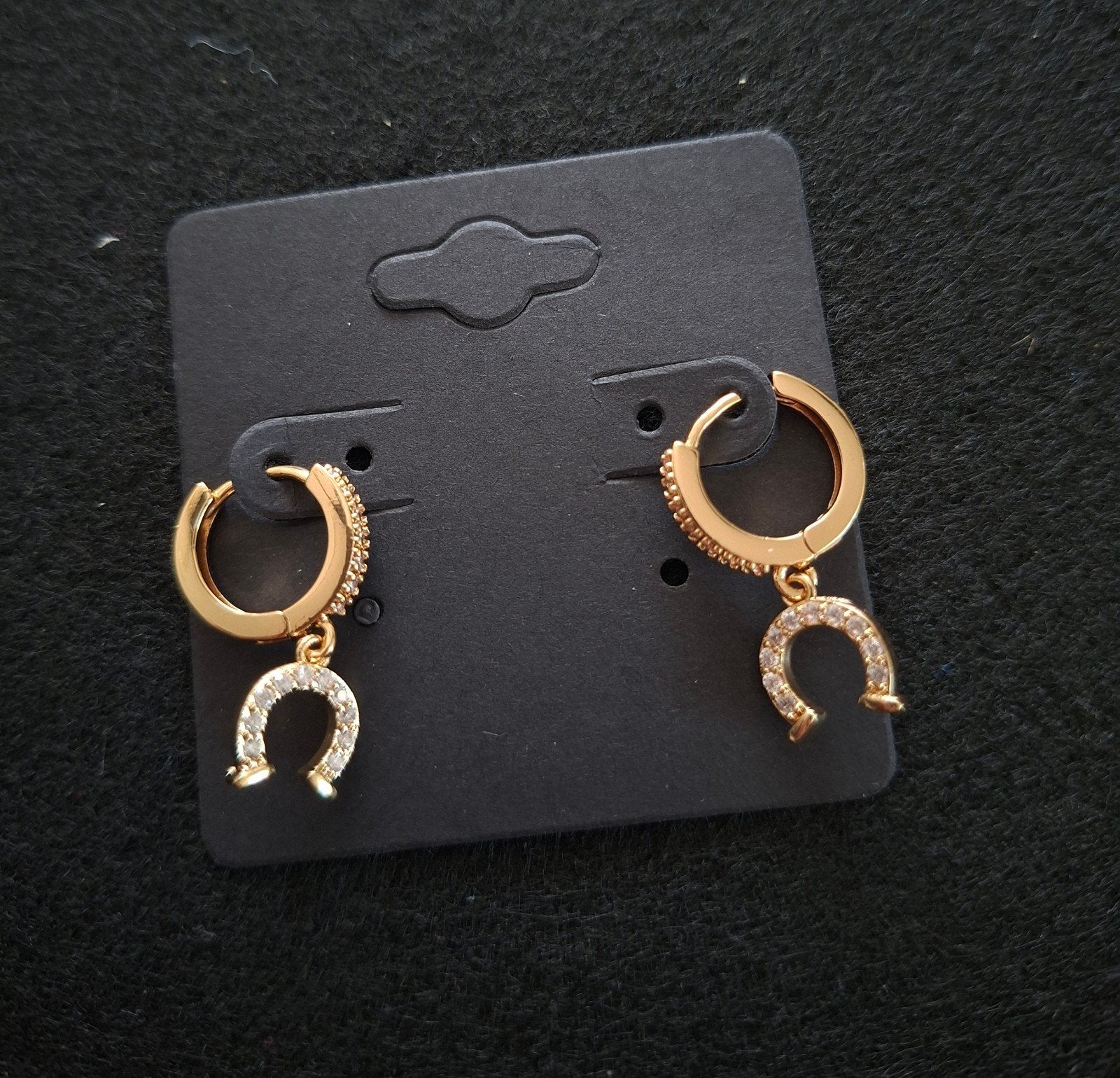 Gouden hoefijzer oorbellen met strass, Overige materialen, Hangers, Nieuw, Ophalen of Verzenden