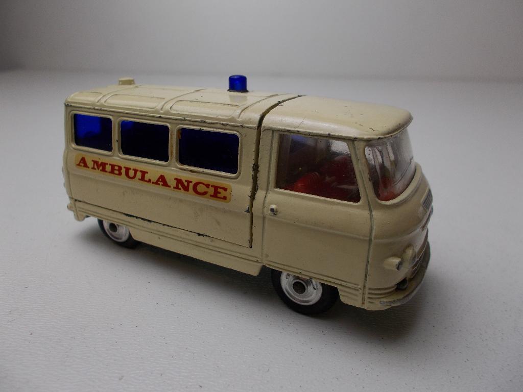 1964 Corgi Toys 463 COMMER 3/4 TON AMBULANCE I.g.st. (-B-)