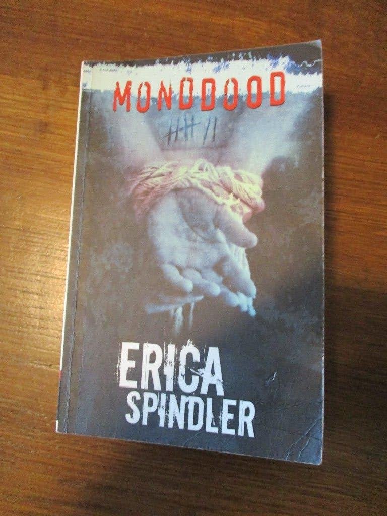 Erica Spindler - Monddood, Ophalen of Verzenden, Gelezen, Erica Spindler