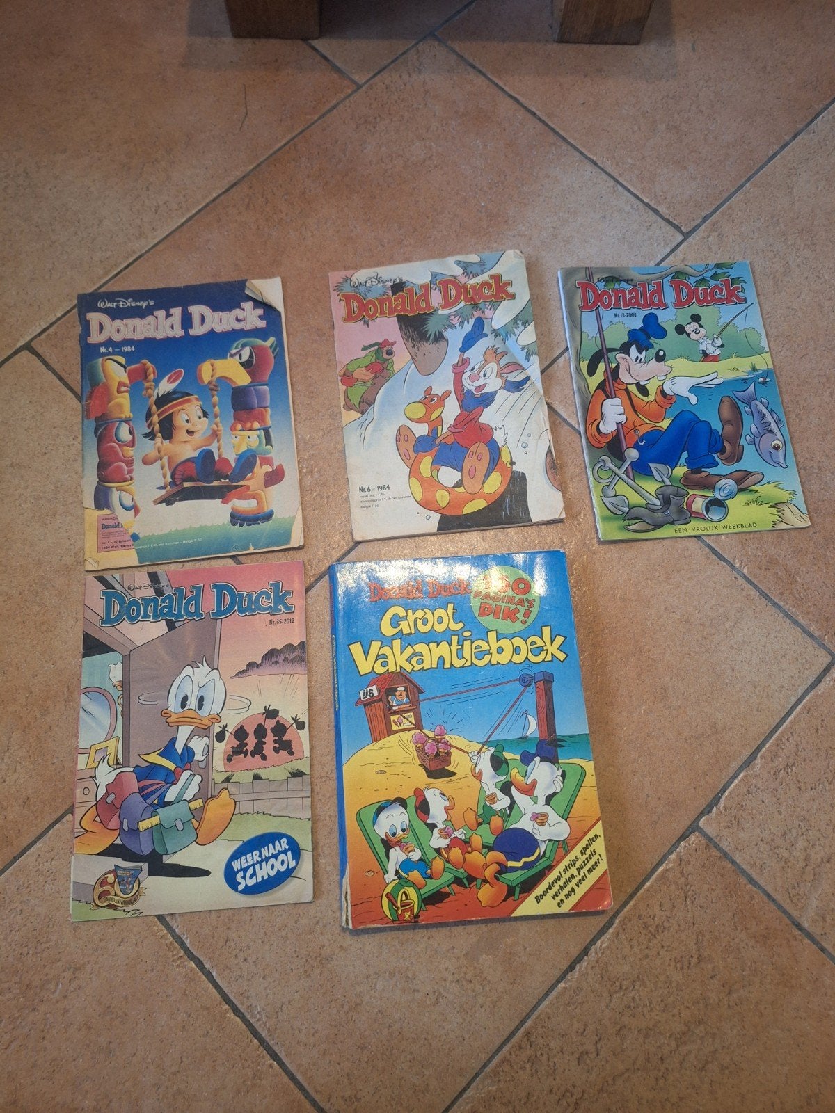 Donald Duck stripboeken en vakantieboek -, Boeken, Stripboeken, Ophalen of Verzenden