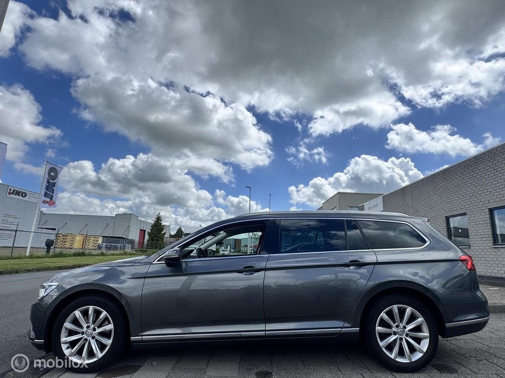 Volkswagen Passat Variant 1.6 TDI Highline|Camera ½ Leer LE, Euro 6, 4 cilinders, Te koop, 740 kg