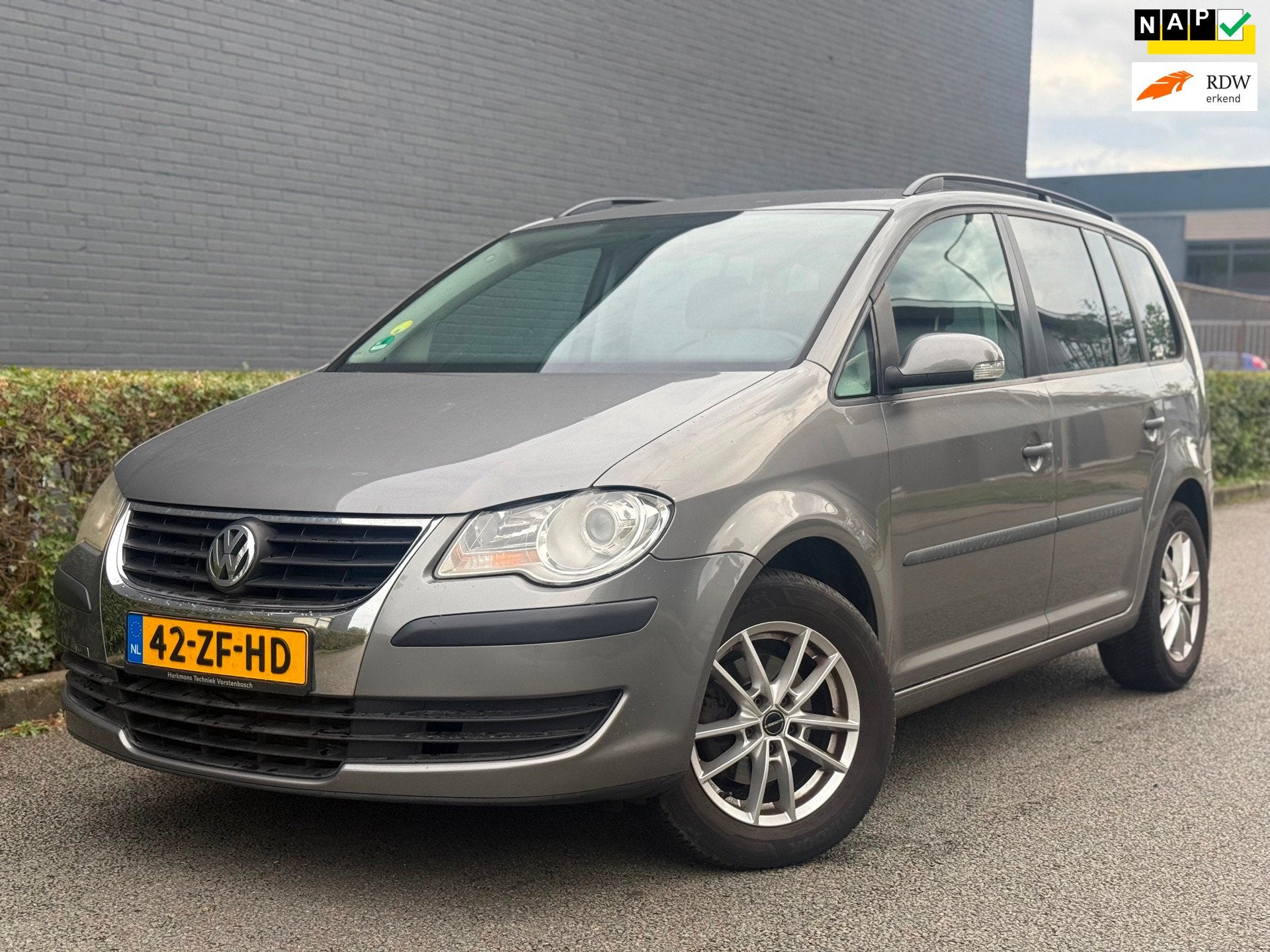 Volkswagen Touran 1.4 TSI Optive AIRCO CRUISE TREKHAAK, Auto's, Voorwielaandrijving, Gebruikt, 4 cilinders, Bedrijf