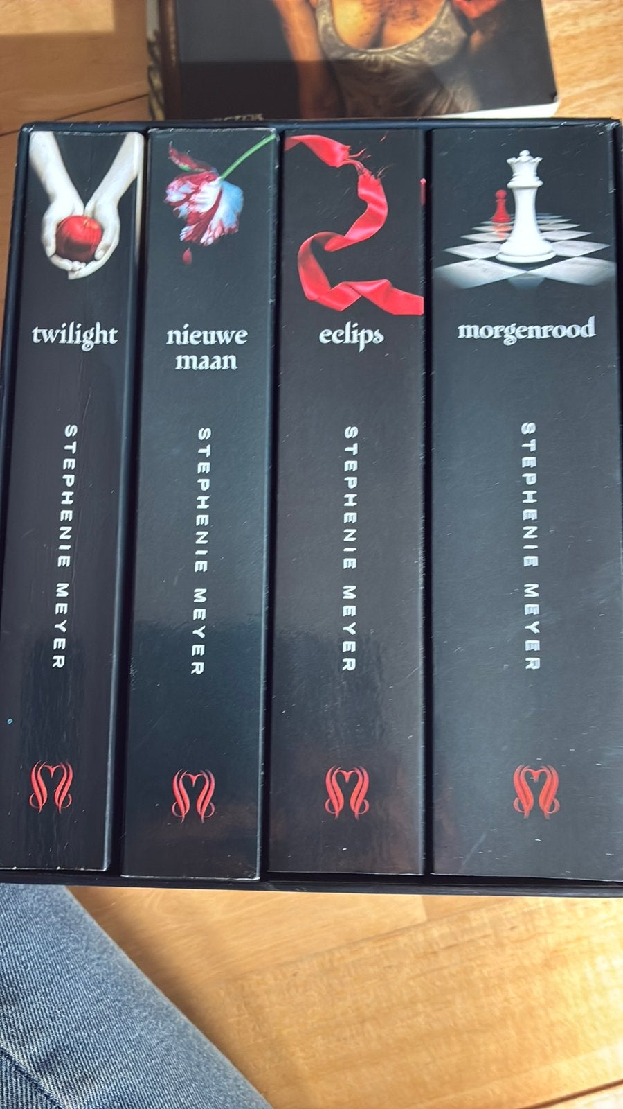 Twilight Saga , serie van 4 boeken, Boeken, Ophalen of Verzenden, Zo goed als nieuw