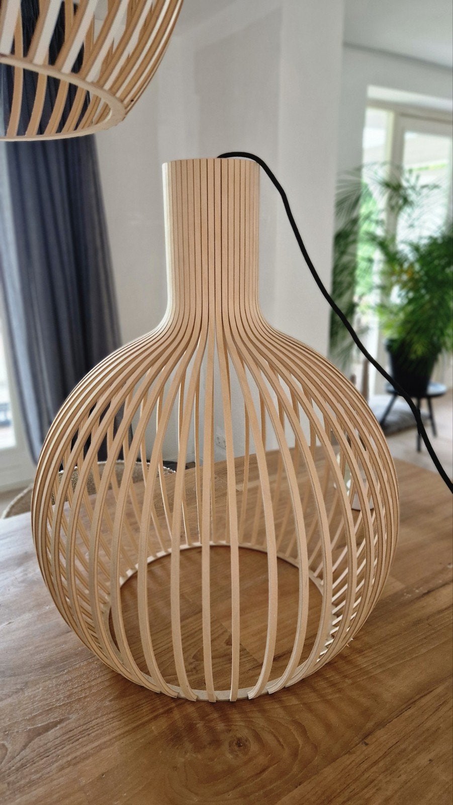 Secto design octo 4240 hanglamp berk, Huis en Inrichting, Lampen | Hanglampen, Ophalen, Zo goed als nieuw, Hout, 50 tot 75 cm