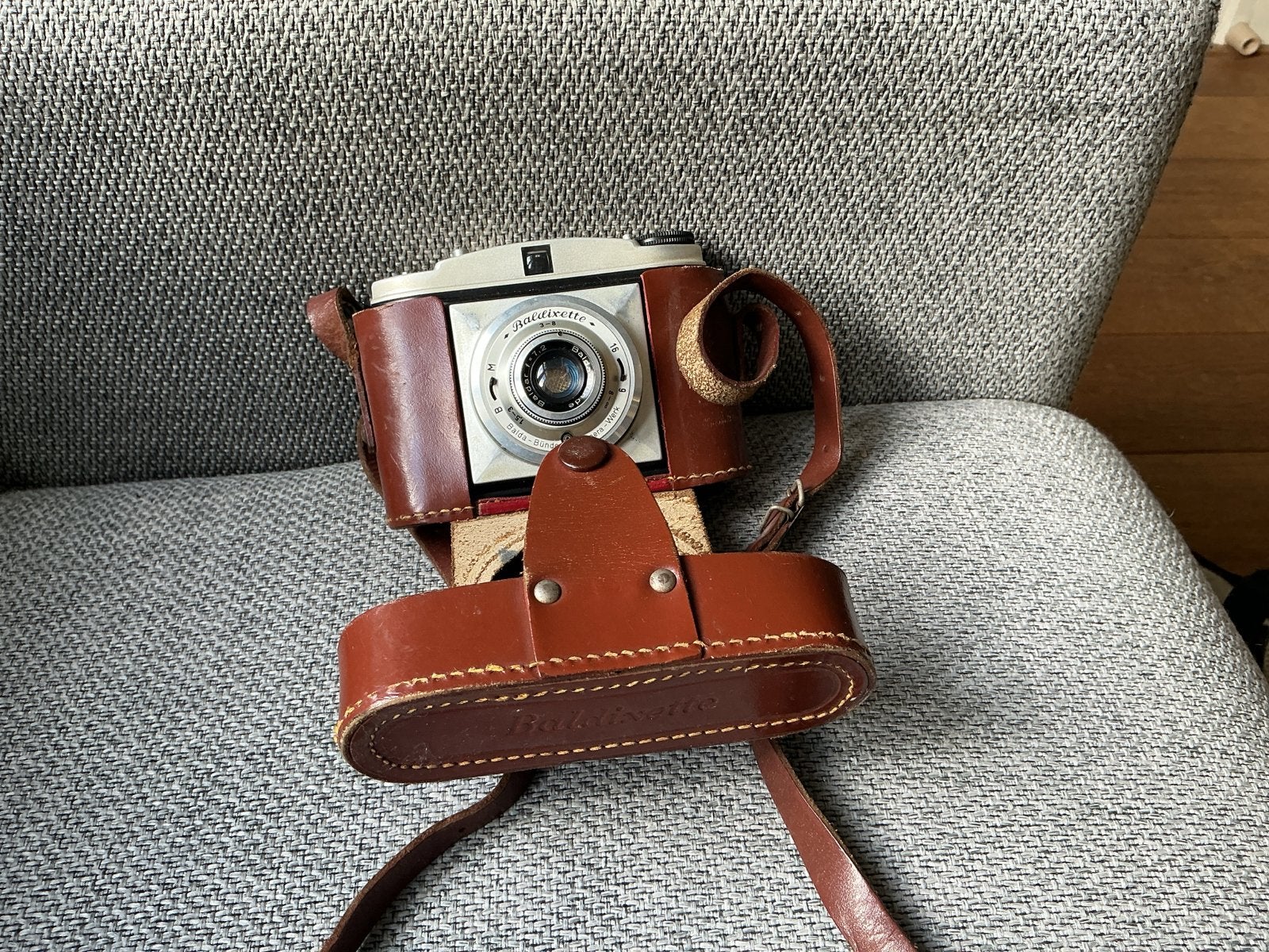 Vintage Balda Baldixette 3-B camera met leren tas, Ophalen of Verzenden, Zo goed als nieuw, Compact, Overige Merken