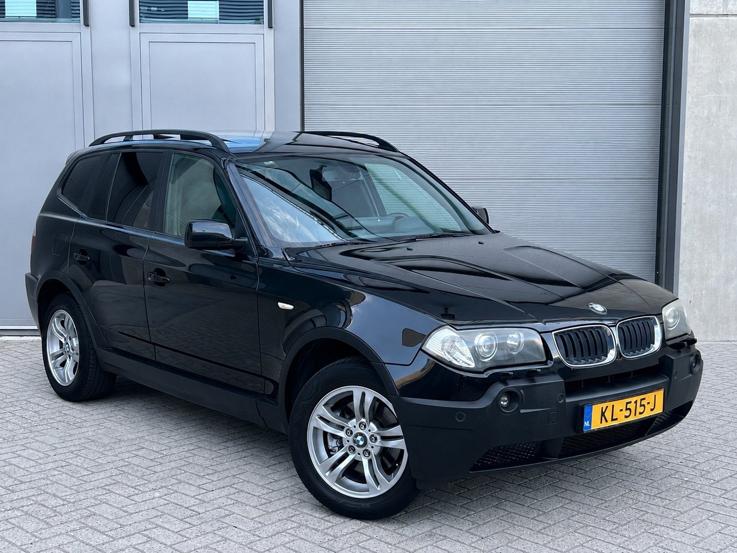 Zwarte BMW X3 2.5i SUV 4X4 192PK Automaat/PanoramaDak/LUXE!, Auto's, Automaat, 1800 kg, Zwart, Bluetooth