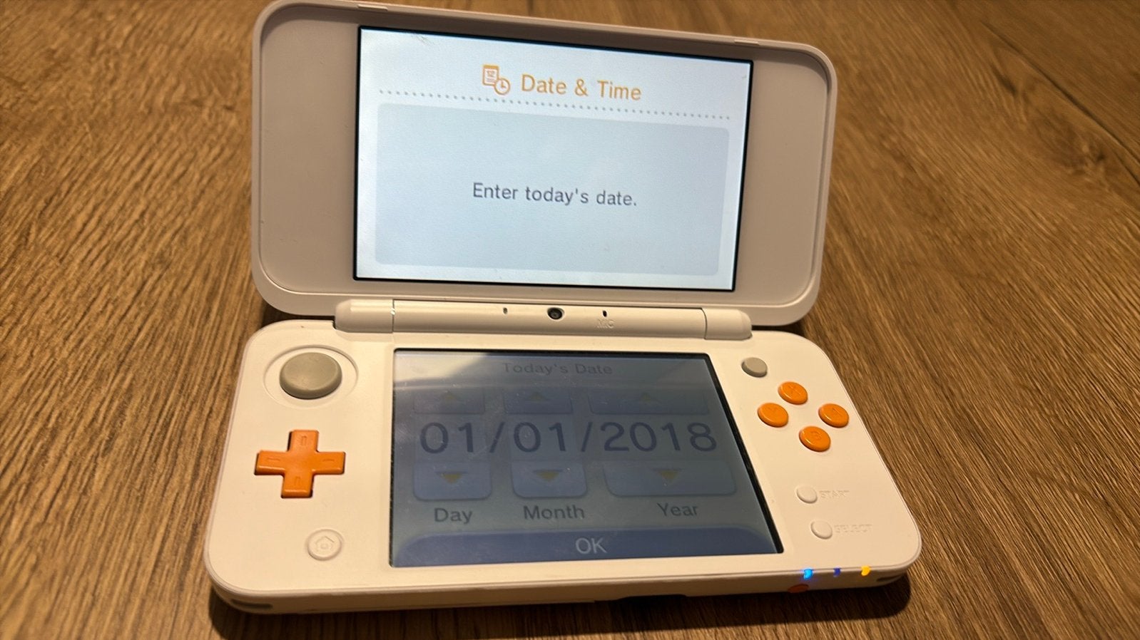 Nintendo 2DS XL Wit/Oranje - Zo goed als nieuw, Ophalen of Verzenden, Zo goed als nieuw, Wit, 2DS XL