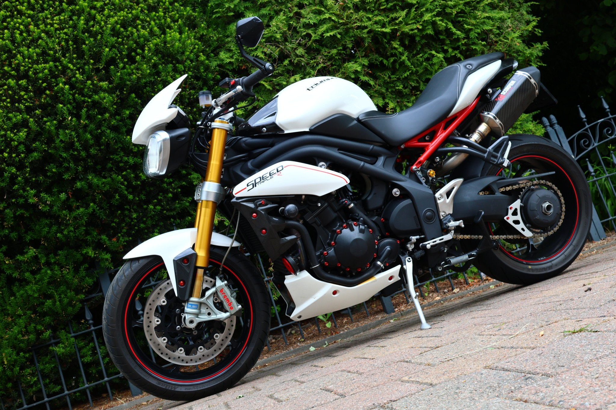 Triumph SPEED TRIPLE R 1050 (bj 2012), Motoren, Motoren | Triumph, Bedrijf, 1050 cc, Meer dan 35 kW, Handvatverwarming