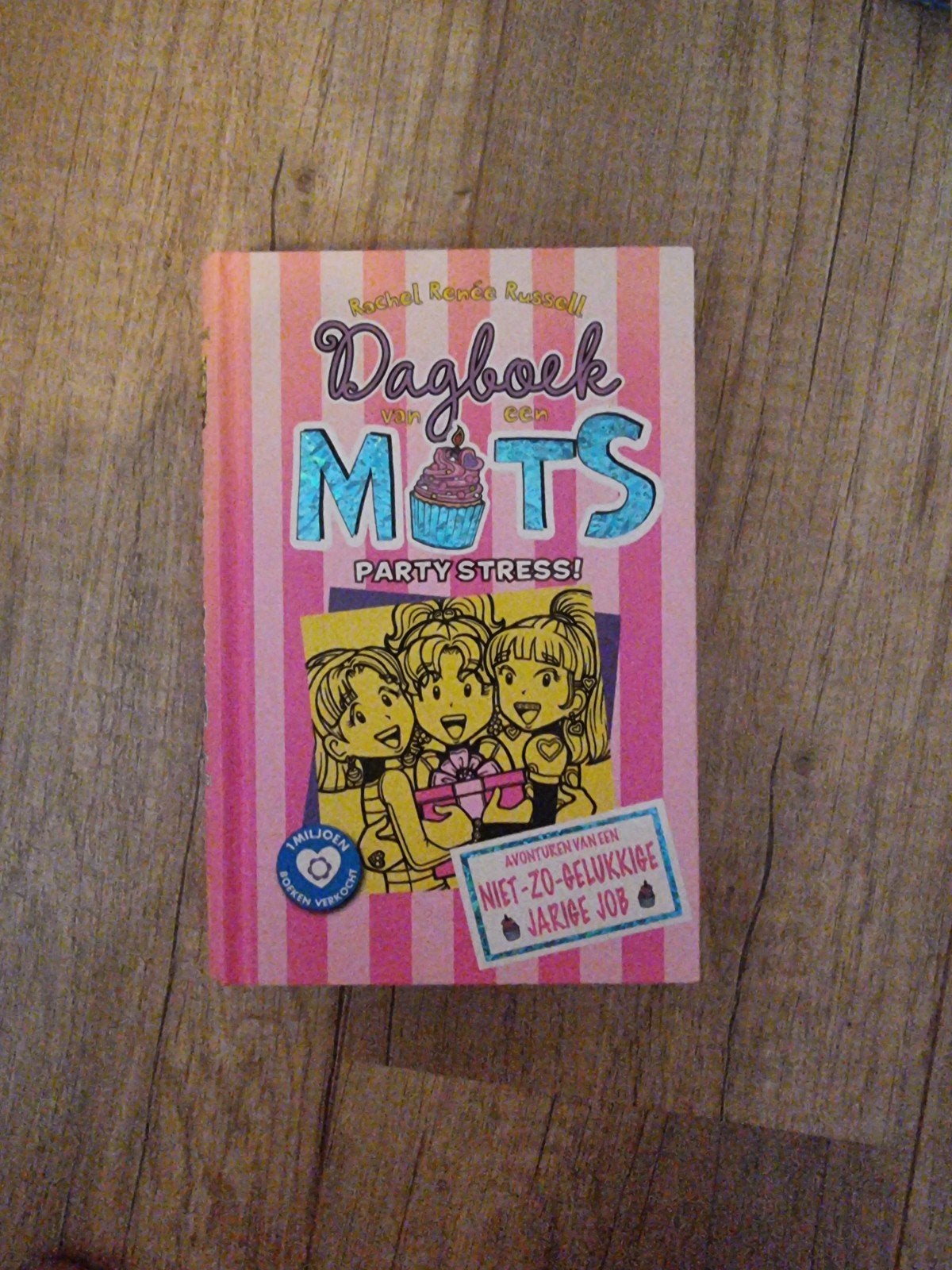 Dagboek van een muts party stress deel 13 zgan, Ophalen of Verzenden, Zo goed als nieuw, Rachel Renée Russell