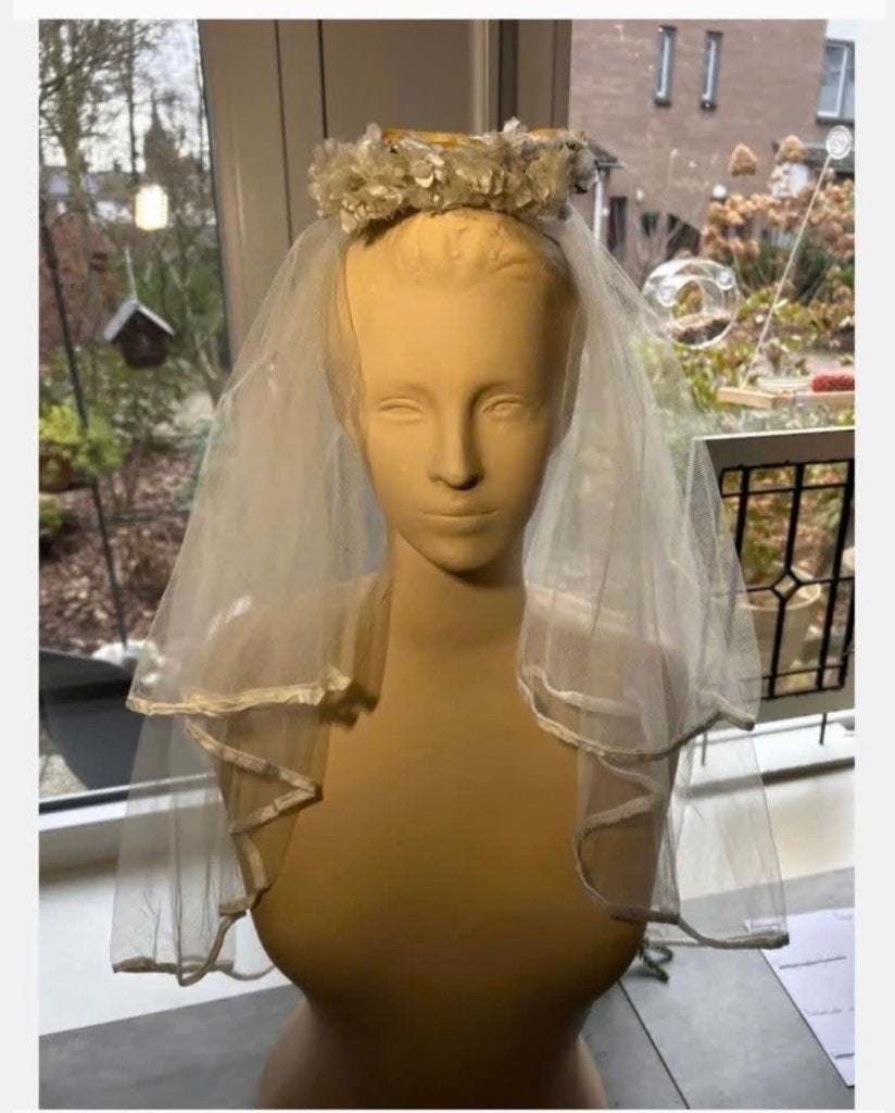 Vintage jaren ‘60 Bruidssluier niet nieuw voor op paspop ed, Kleding | Dames, Wit, Ophalen of Verzenden, Accessoires, X