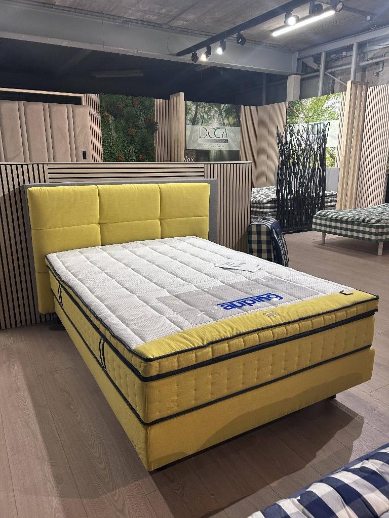 Luxe Auping Kiruna Boxspring 140x200 'Firm' Inclusief Topper, Huis en Inrichting, Ophalen, Nieuw, 140 cm, Twijfelaar