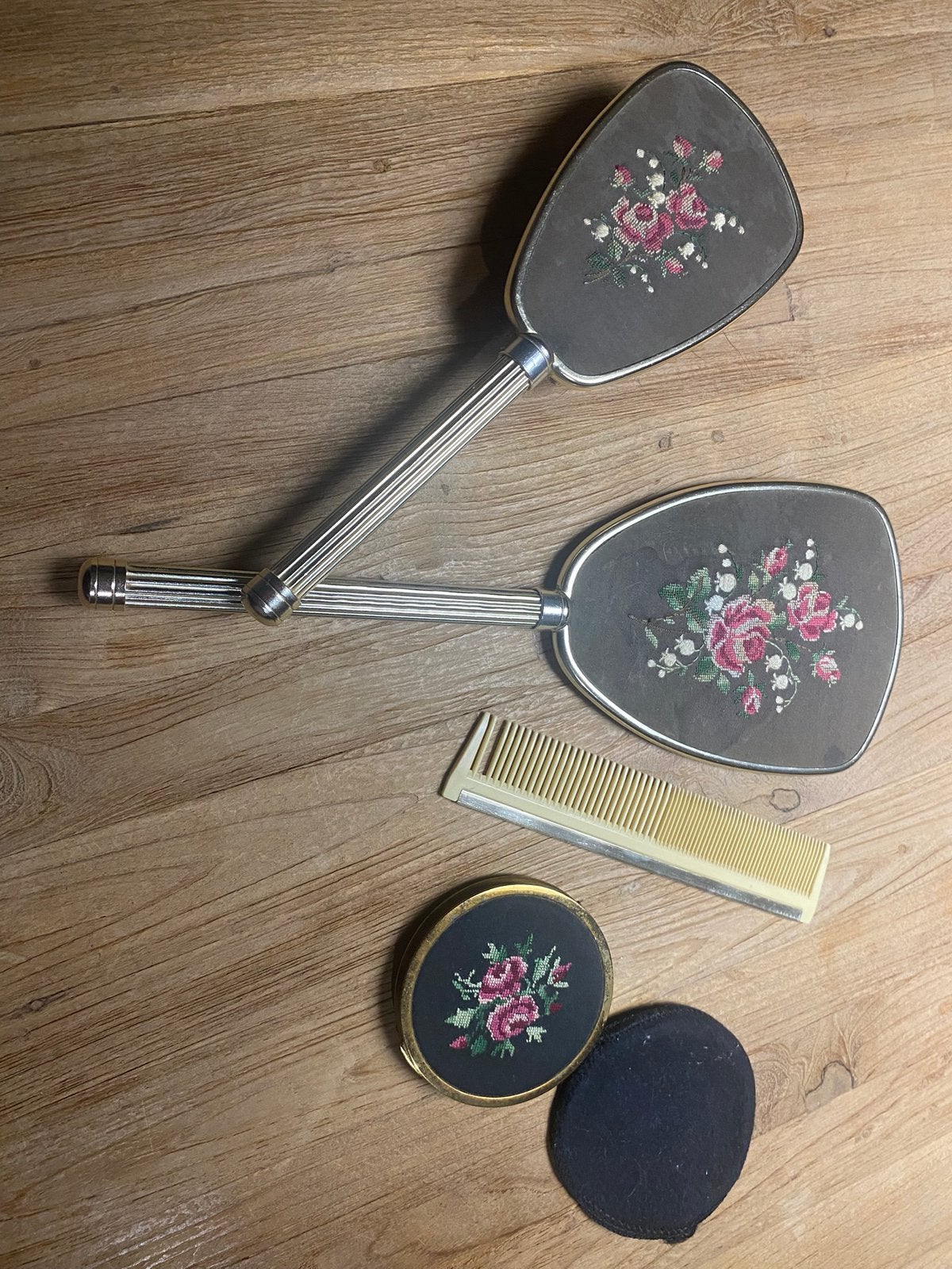 Vintage kaptafelset met bloemmotief, Antiek en Kunst, Ophalen of Verzenden, Overige vormen, Minder dan 50 cm, Minder dan 100 cm
