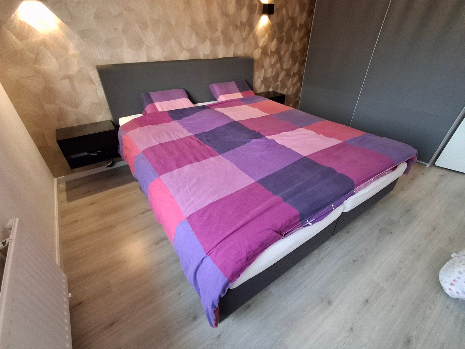 Foto 2 van T.e.a.b. Boxspring 180x200