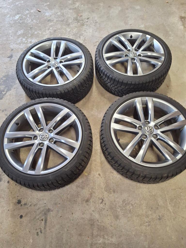 Te koop zeer nette salvador velgen, Auto-onderdelen, Banden en Velgen, Ophalen, 18 inch, Gebruikt, Banden en Velgen