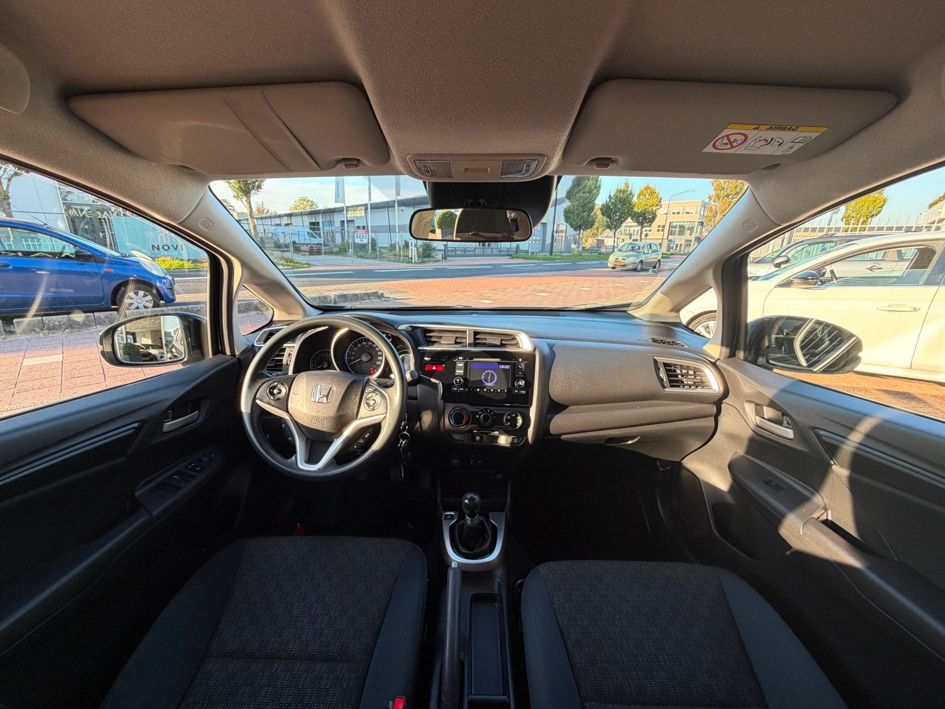 Honda Jazz 1.3 i-VTEC Trend Airco|Cruise|DEALER ONDERHOUDEN, Auto's, Voorwielaandrijving, Gebruikt, Euro 6, 4 cilinders