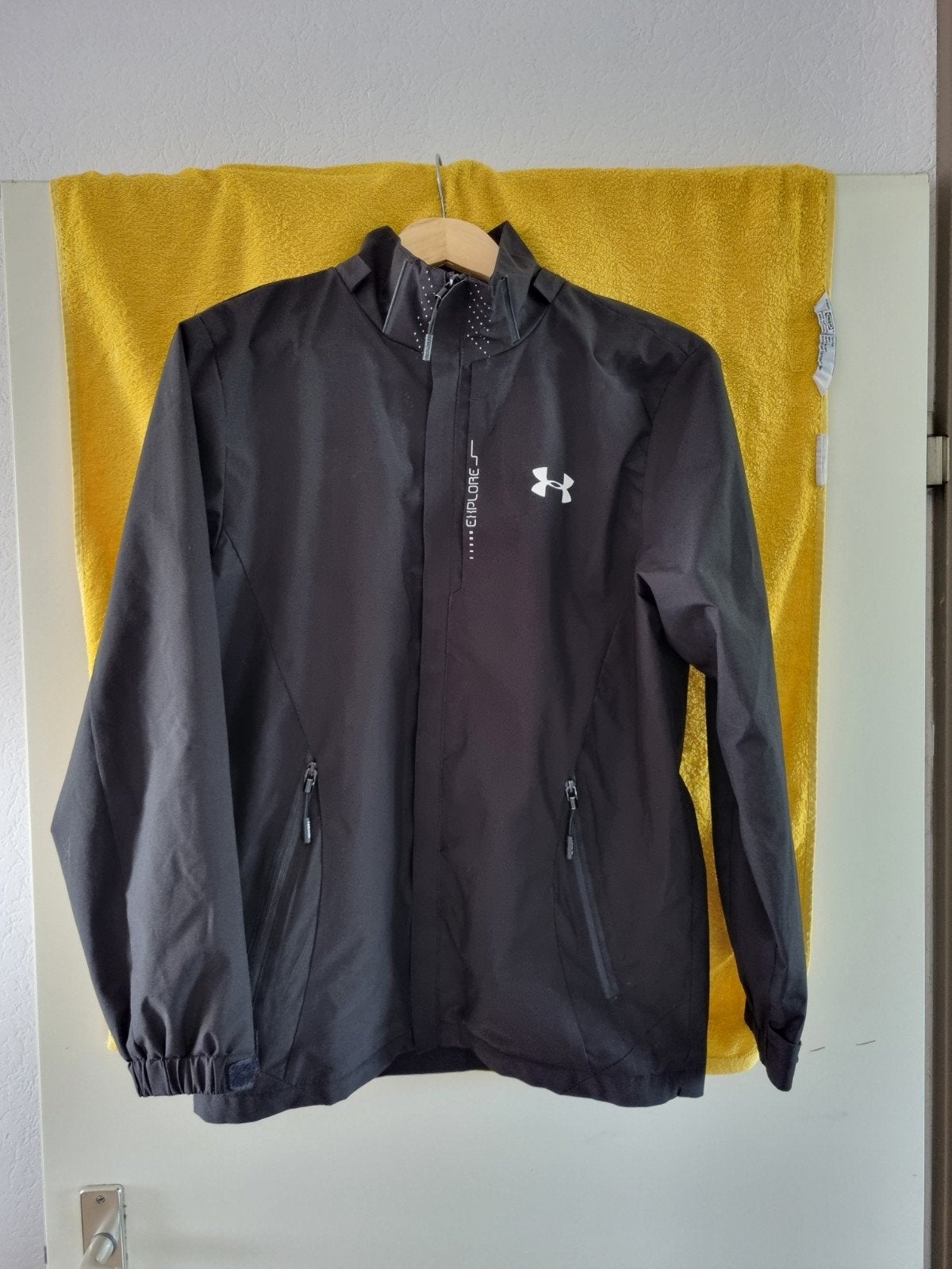Under Armour Sportjas kinder Maat L Zwart, Maat 52/54 (L), Zwart, Under Armour, Ophalen of Verzenden