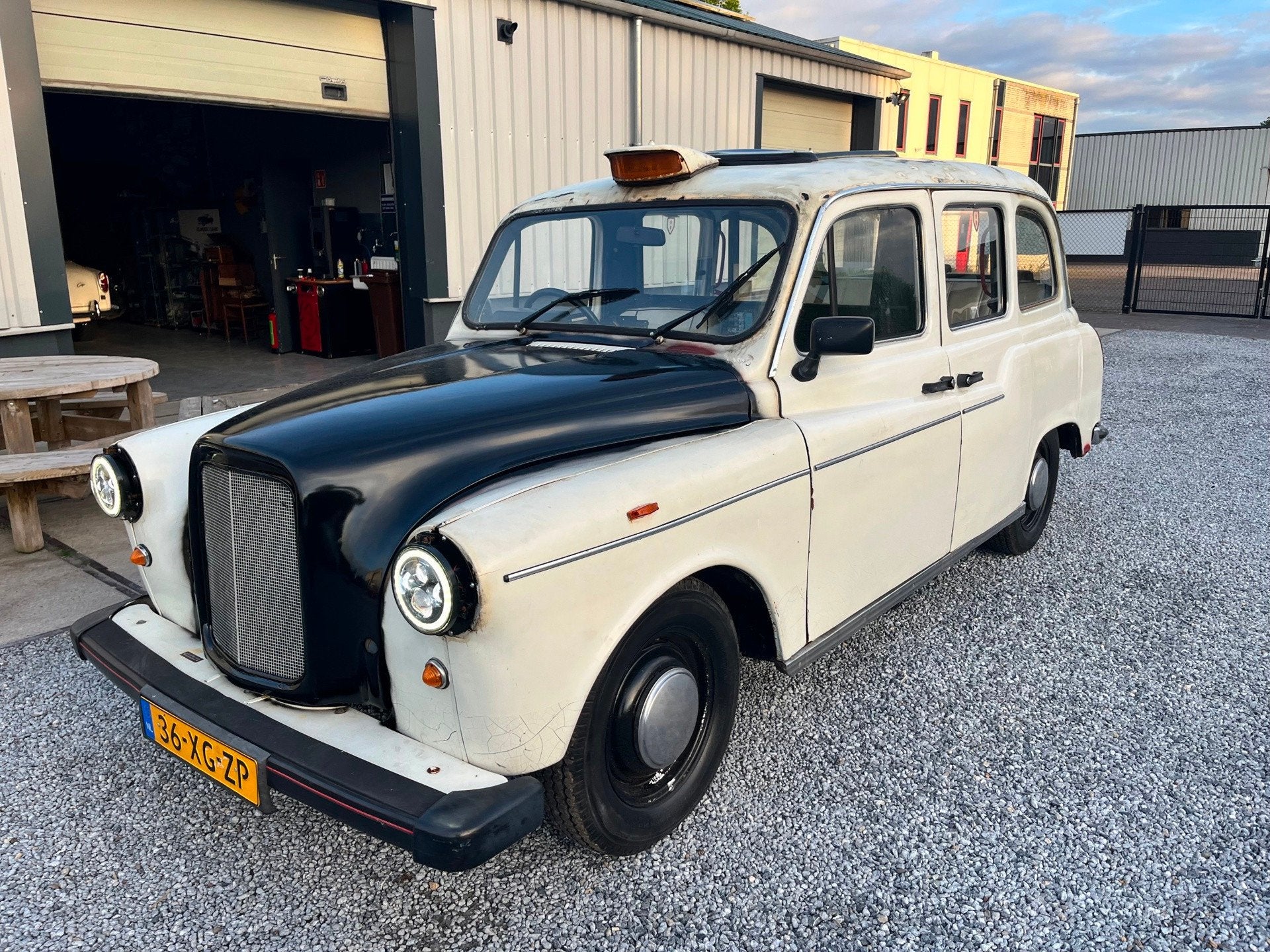 Austin TAXI, Auto's, Automaat, Gebruikt, 2664 cc, Wit