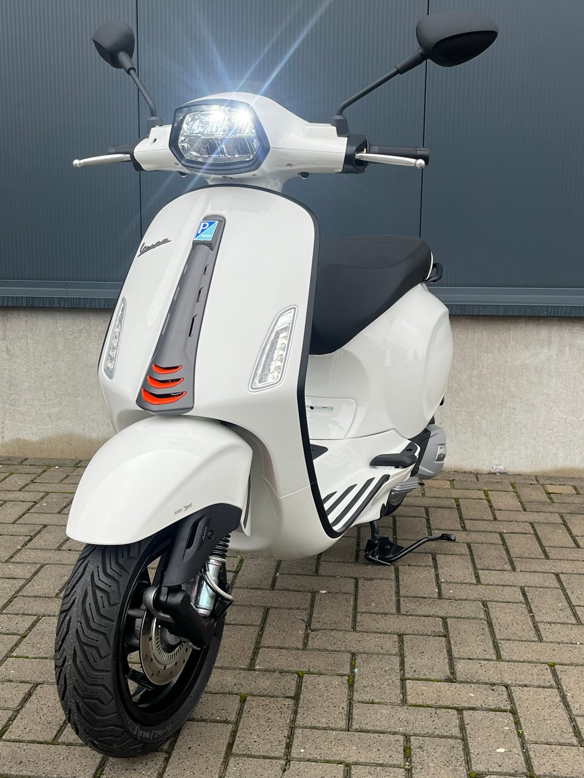 Vespa Sprint S 125 - Zo goed als nieuw, bouwjaar 2025, Fietsen en Brommers, Ophalen of Verzenden, Zo goed als nieuw, Benzine, Overige modellen