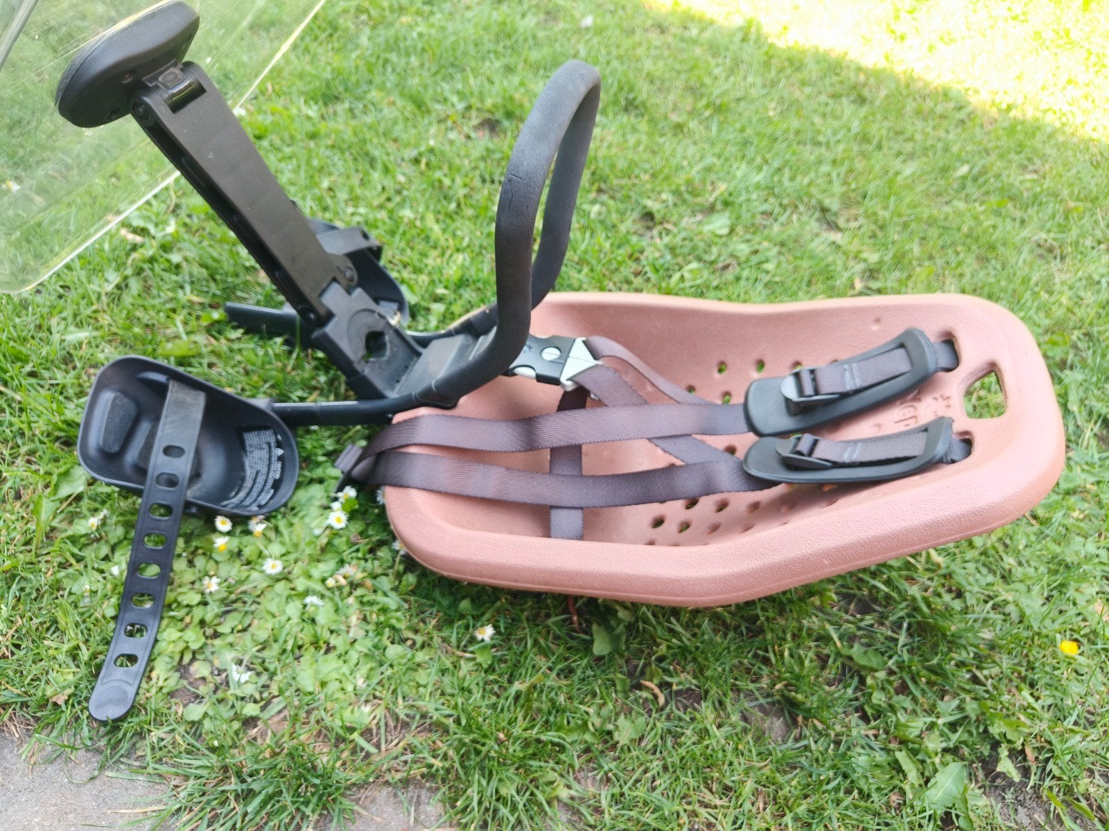 Thule Yepp Nexxt Mini fietsstoeltje met windscherm, Fietsen en Brommers, Fietsaccessoires | Fietsstoeltjes, Ophalen, Voorzitje