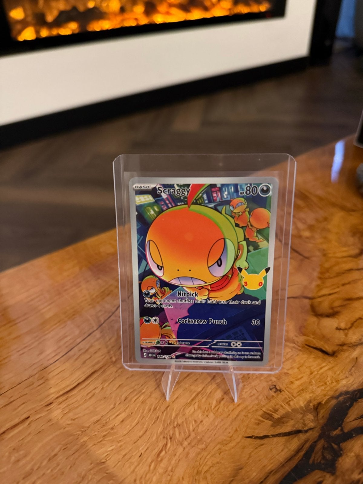 Scraggy 140/128 Celebrations Pokémon Kaart, Ophalen of Verzenden, Zo goed als nieuw, Losse kaart
