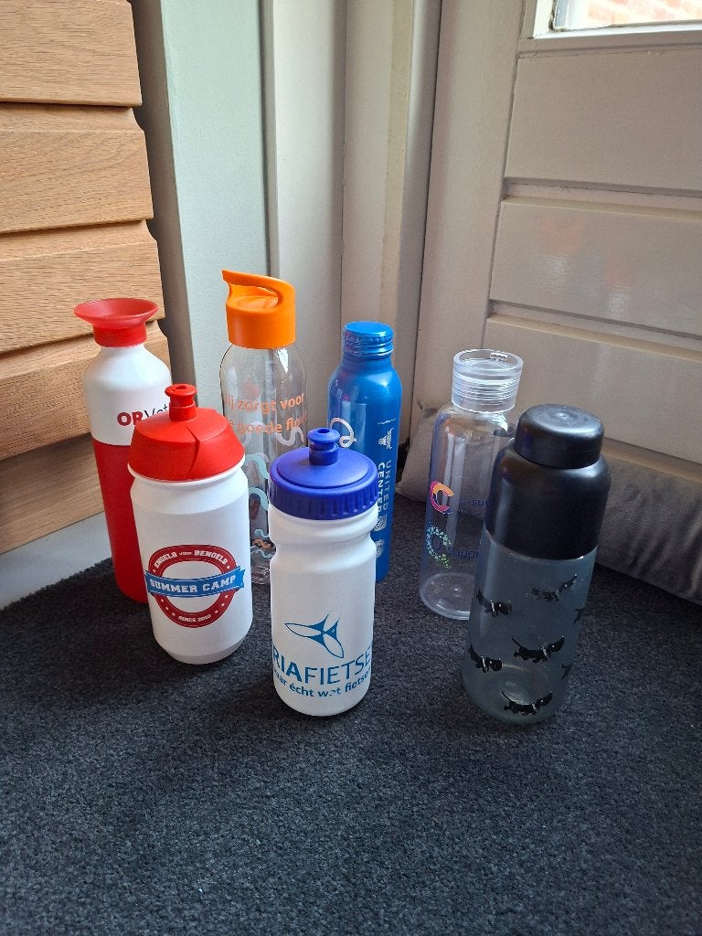 Waterflessen GRATIS, Ophalen, Zo goed als nieuw