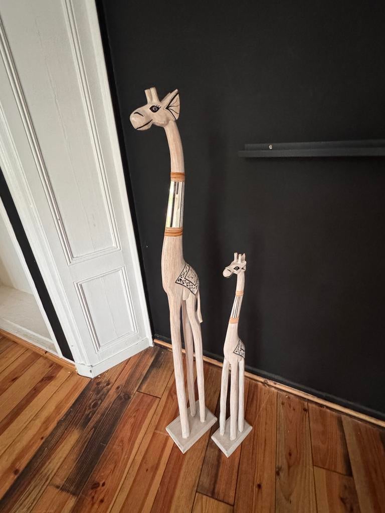 Set van 2 houten giraffen - decoratie, Ophalen of Verzenden, Zo goed als nieuw, Hout, 100 tot 115 cm