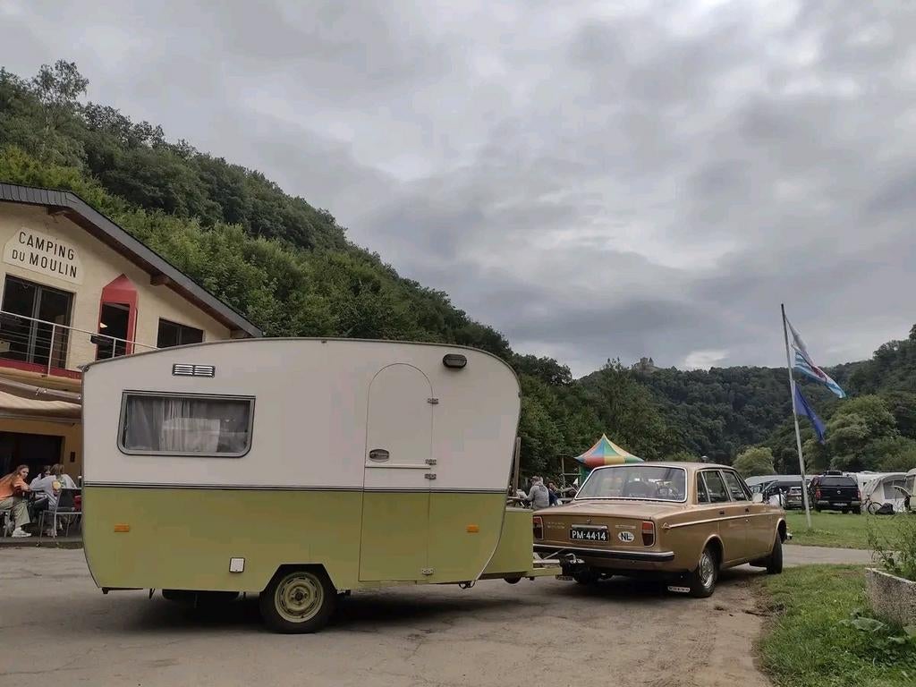 Schattige houten zelfbouw caravan jaren '70 met luifel, Omvormbare zithoek, Treinzit, Tot en met 3, Koelkast