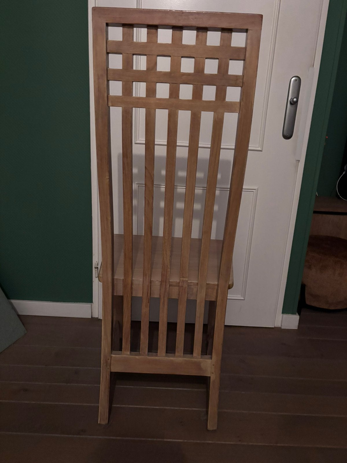 Gratis 4 houten eetkamerstoelen, Huis en Inrichting, Stoelen, Ophalen, Gebruikt, Bruin, Vier