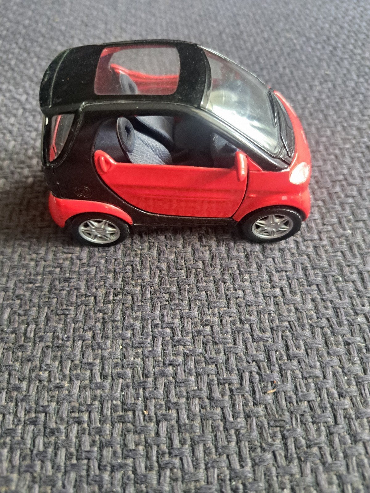 maisto model smart city coupe schaal 1:33, Gebruikt, Auto, Ophalen of Verzenden, N.b