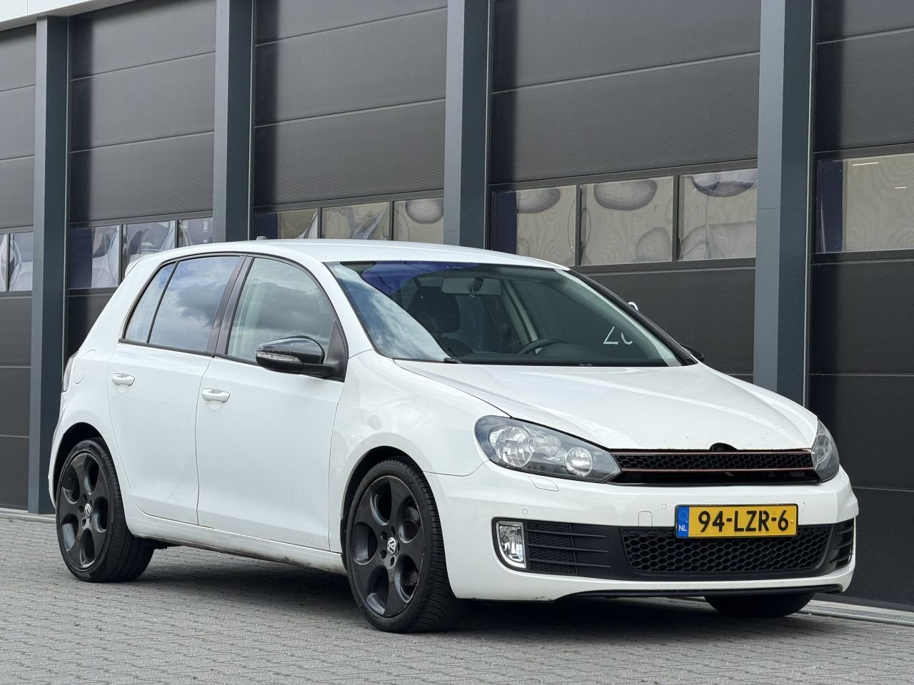 Volkswagen Golf 1.6 TDI Navi PDC AUTOMAAT (bj 2010), Automaat, Wit, Bedrijf, Golf