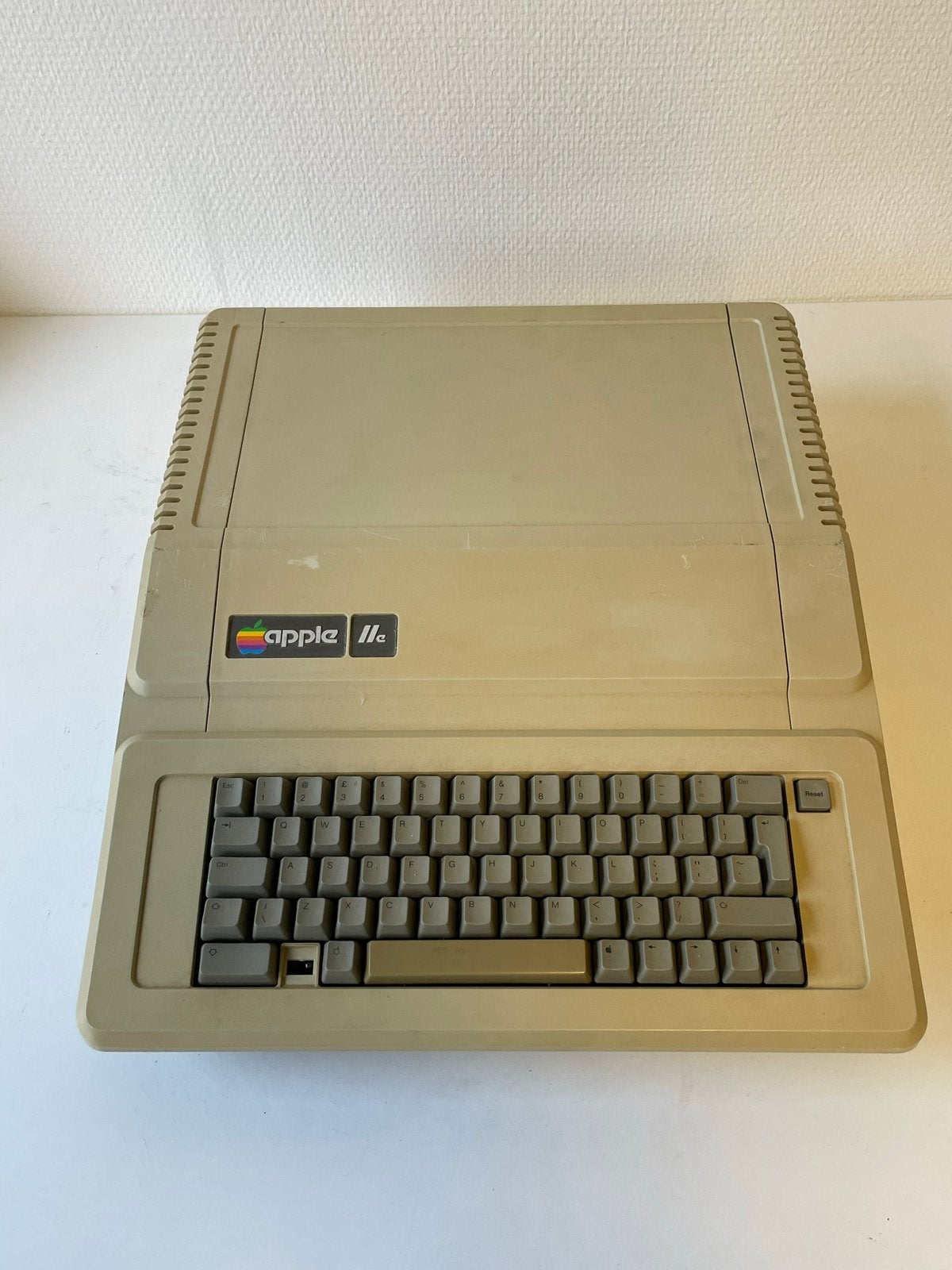 Apple IIe. Vintage 1982, Ophalen of Verzenden