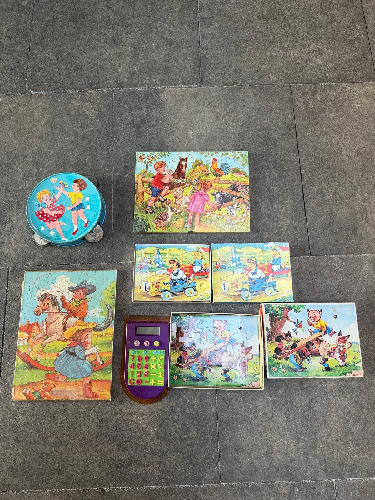 Diverse kinderpuzzels en tamboerijn, Ophalen of Verzenden, Gebruikt