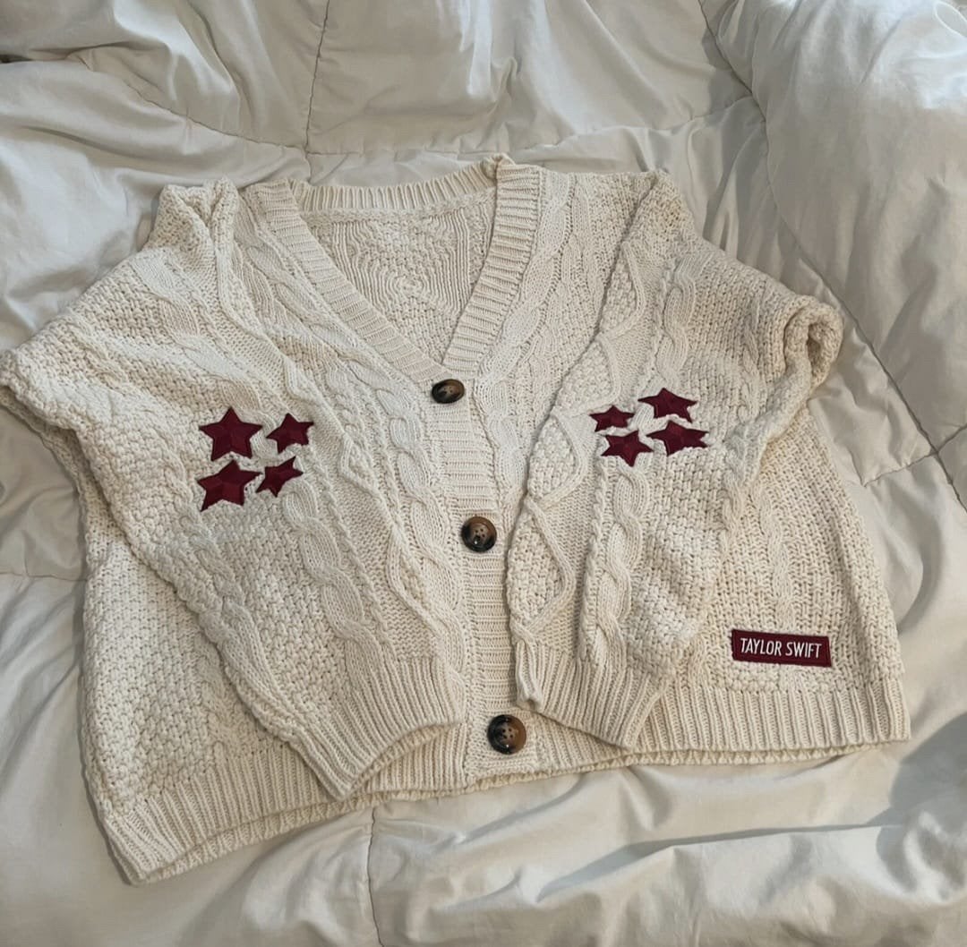 Taylor swift original merch cardigan red, Kleding | Dames, Ophalen of Verzenden, Zo goed als nieuw, Maat 38/40 (M), Rood