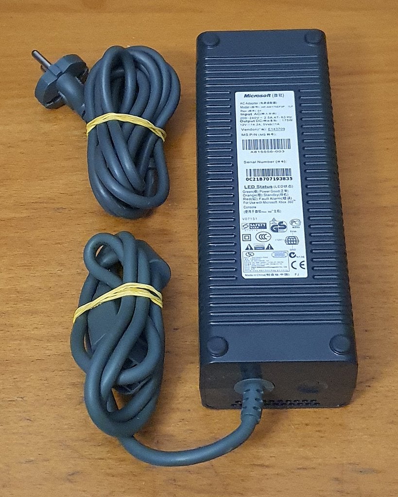 Originele XBOX 360 Stroomkabel ADAPTER, Gebruikt, Vechten, 1 speler, Ophalen of Verzenden