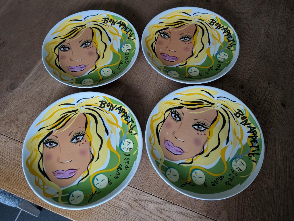 Pasta borden 4 stuks 'Je t'aime pasta - Bon Appetit', Huis en Inrichting, Keuken | Servies, Ophalen of Verzenden, Zo goed als nieuw