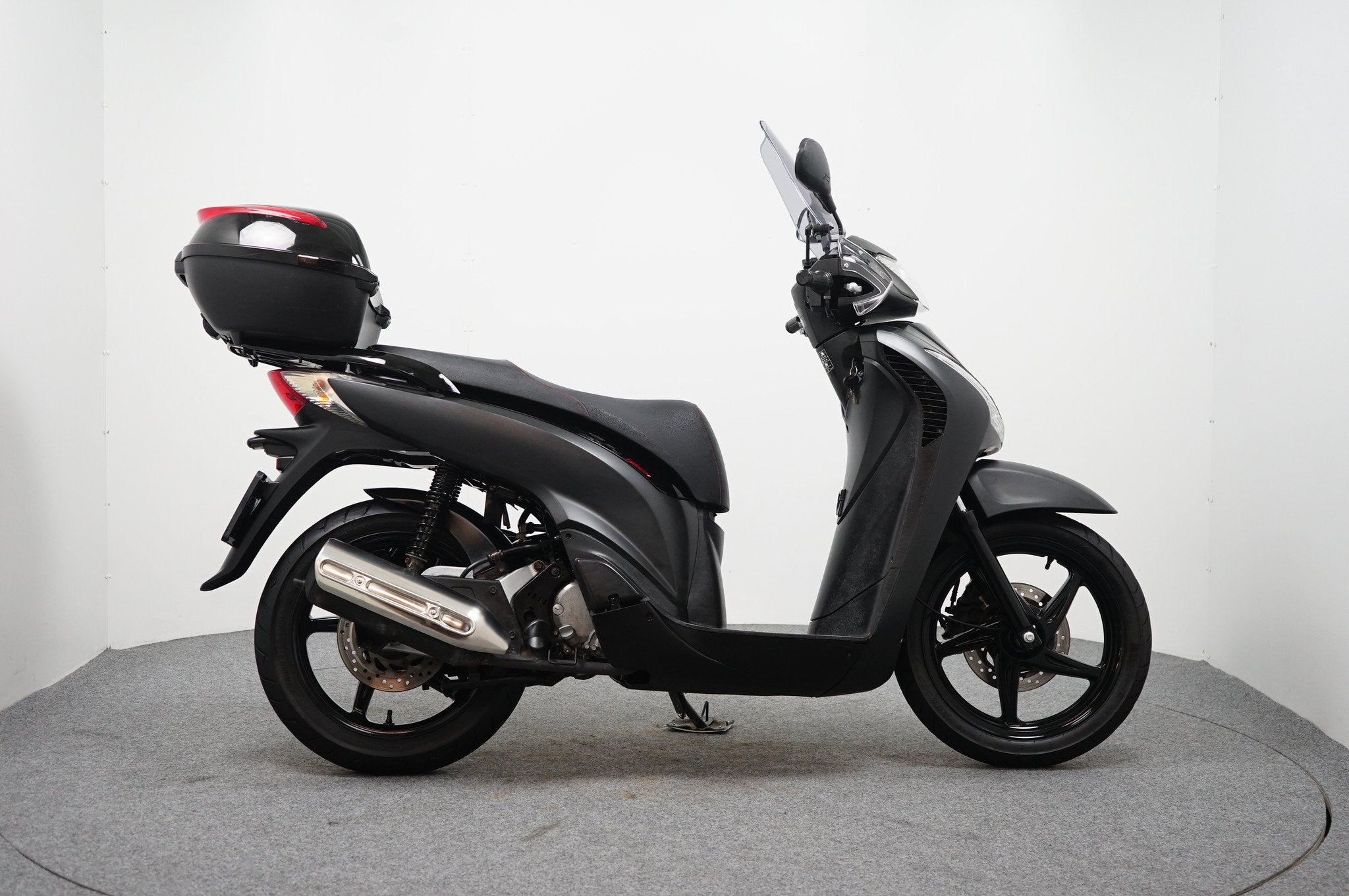 Honda SH 150 (bj 2010), Scooter, Automaat, 153 cc, 12 t/m 35 kW